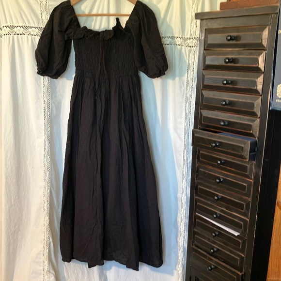 Doen Dresses & Skirts - A Dupe Doen of the “Sol” Dress in Black